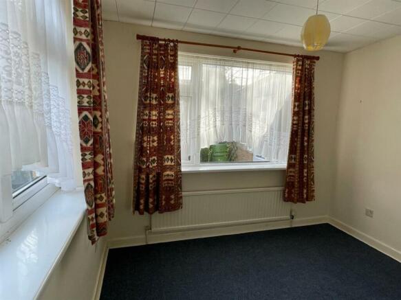 Dressing room.jpg