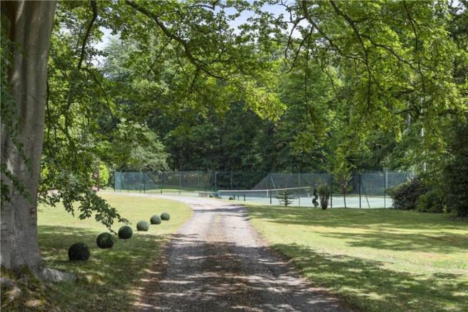 Carriage Driveway