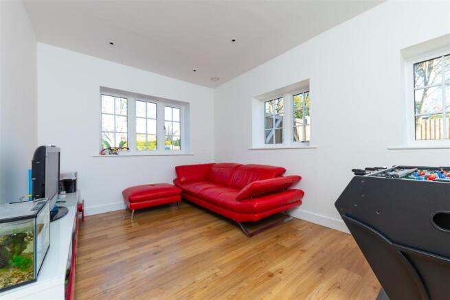 11 Hitchin Road Main House interiors-7.jpg