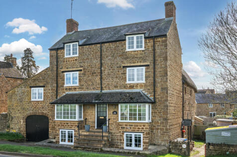 Aynho Road, Adderbury, OX17