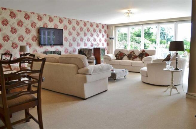 SITTING ROOM