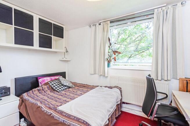 Lounge/Bedroom 2