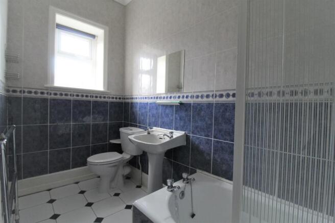 Bathroom P2