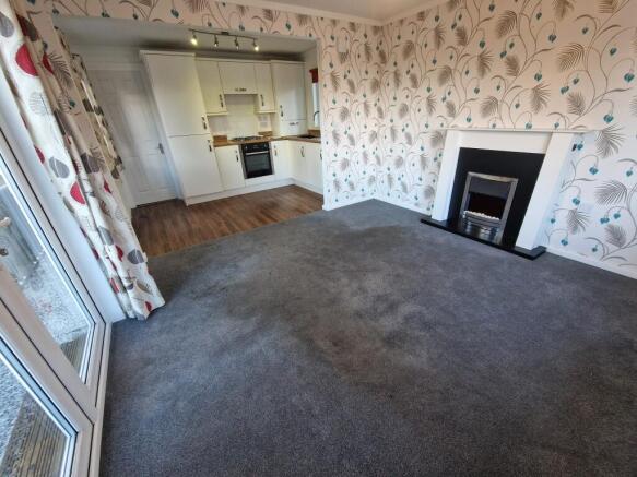 Six Acre, Pathfinder Village, Exeter photo 4