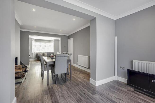 Dining Room 2.jpg