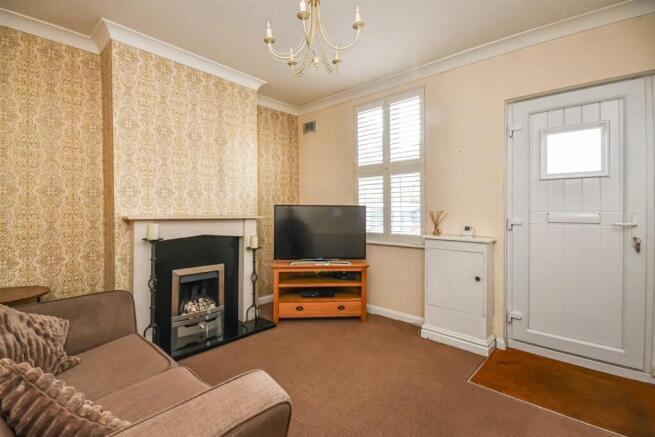 52 Henwood Road-7.jpg