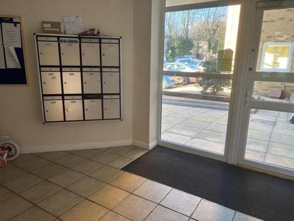 1 bed Flat for sale Image 8
