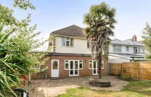 52, Belle Vue Road, Bournemouth BH6 3DT