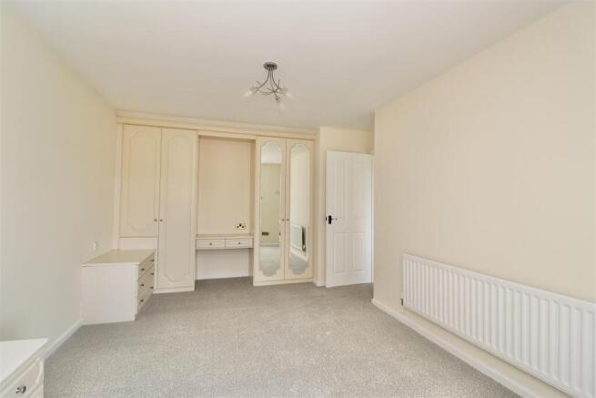 3 bed Detached Bungalow for sale Image 11