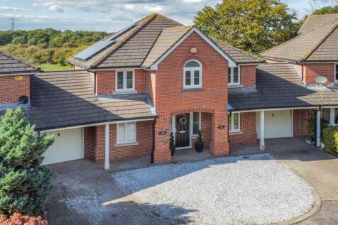 Admiralty Way, Marchwood