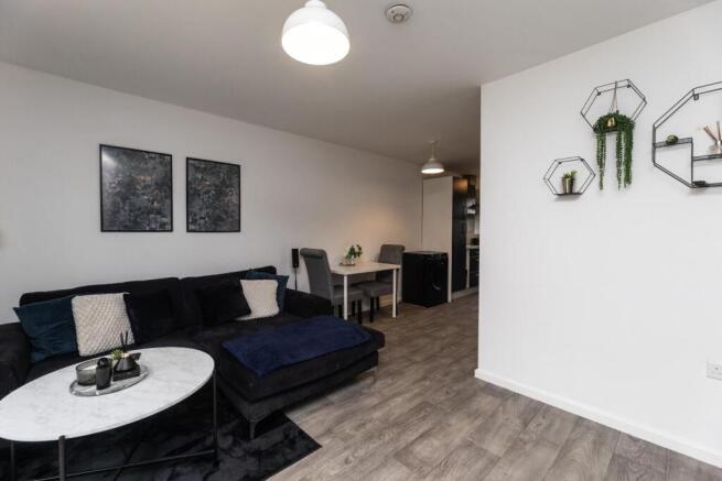 2 bed Terraced for sale Image 8