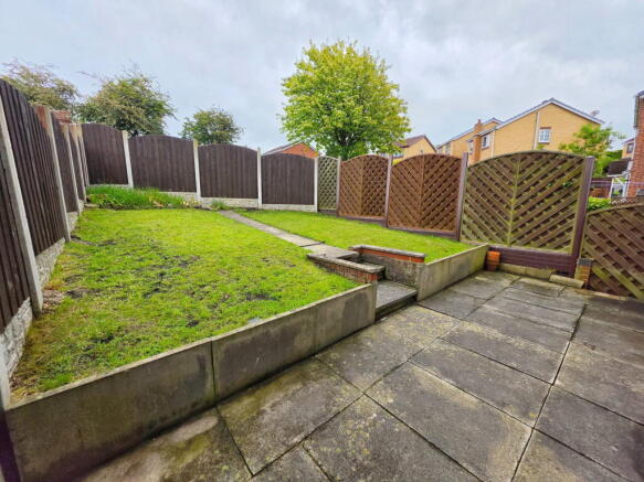 2 bed Semi-Detached for sale Image 11