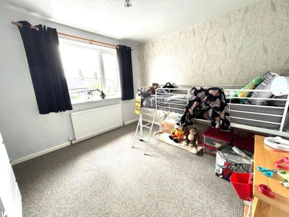 3 bed Semi-Detached for sale Image 11