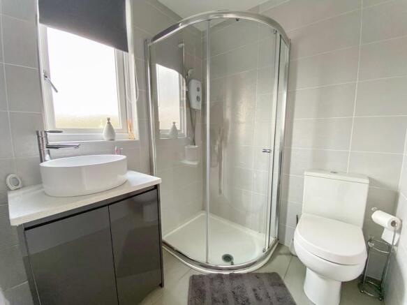 en-suite.JPG