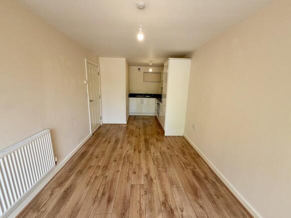 1 bed Flat to rent Image 5