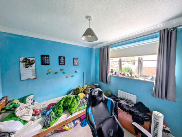 4 bed Detached for sale Image 7