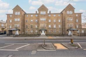 Flat 15, 46 Park Court, North Park Road, Harrogate HG1 5AD
