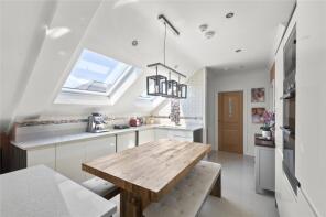 Flat 12, 211 213 London View House, Swakeleys Road, Uxbridge UB10 8DP