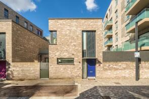 2, Gilroy Street, London SE10 0DL