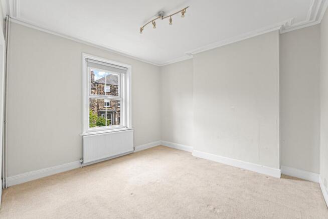 4 bed Terraced for sale Image 11