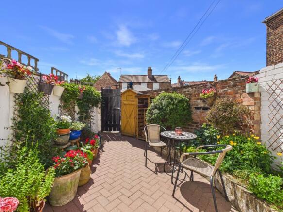 3 bed Terraced for sale Image 4