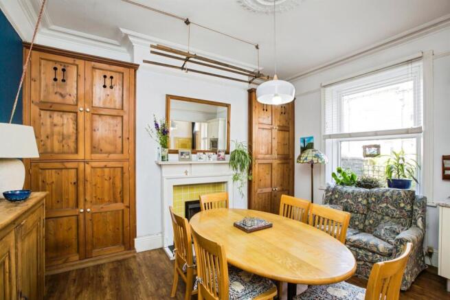 5 bed Terraced for sale Image 12