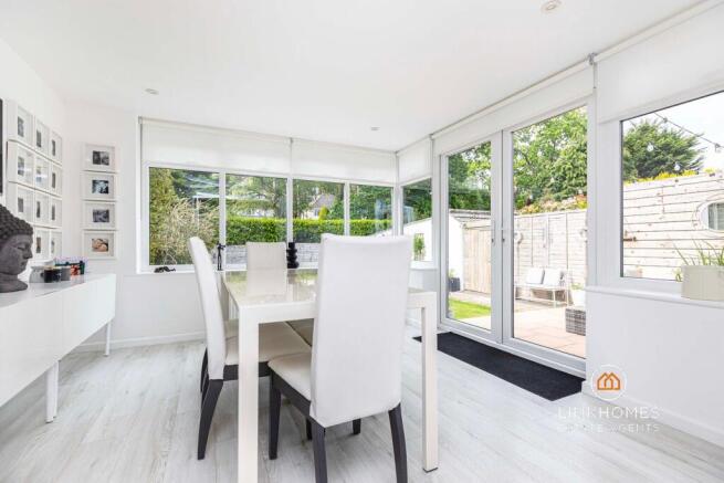 Anvil Crescent, Broadstone, BH18 photo 4