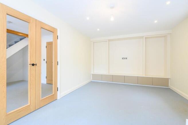 4 bed Barn Conversion for sale Image 10