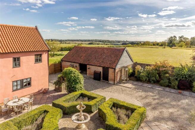 Courtyard & Barn