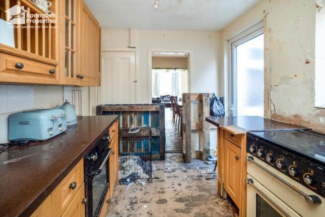 4 bed Terraced for sale Image 5