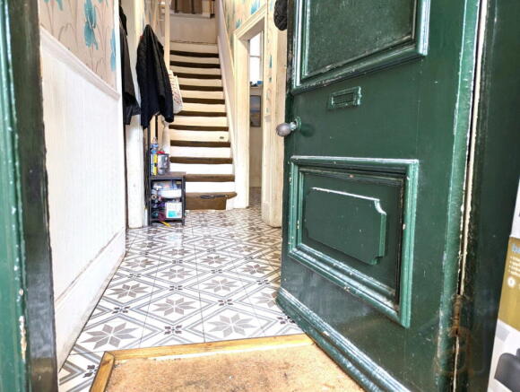 Photo 3