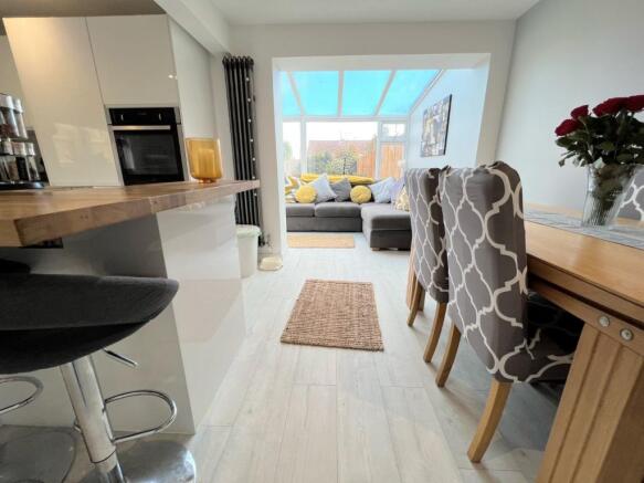 Kitchen/ Sun Room
