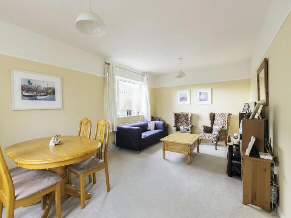 Living Room / Dining Room