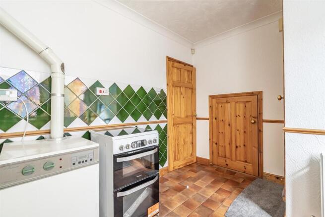 3 bed Terraced for sale Image 8