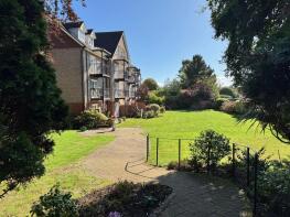Flat 11, 23 St Hilarian, Portland Avenue, Exmouth EX8 2BS