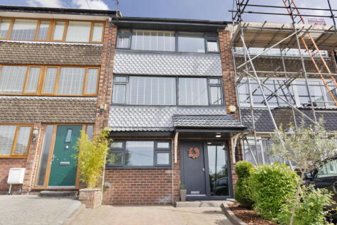 Croxton Close, Marple, Stockport, SK6 7RQ