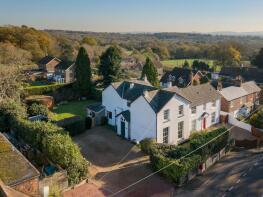 Beedcote, Brighton Road, Lower Beeding RH13 6PP