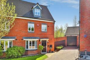 32, Bacon Close, Nottingham NG16 2UW