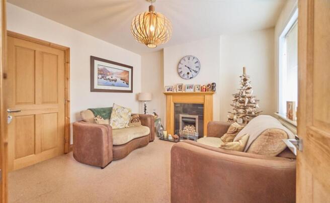 Westfield Road, HK.jpg