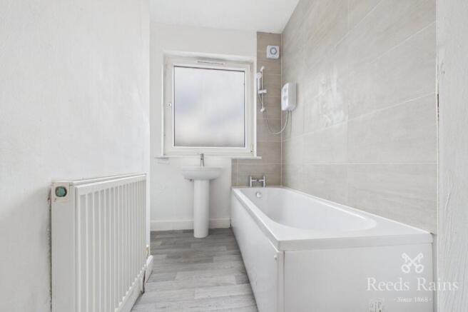 2 bed Terraced to rent Image 8