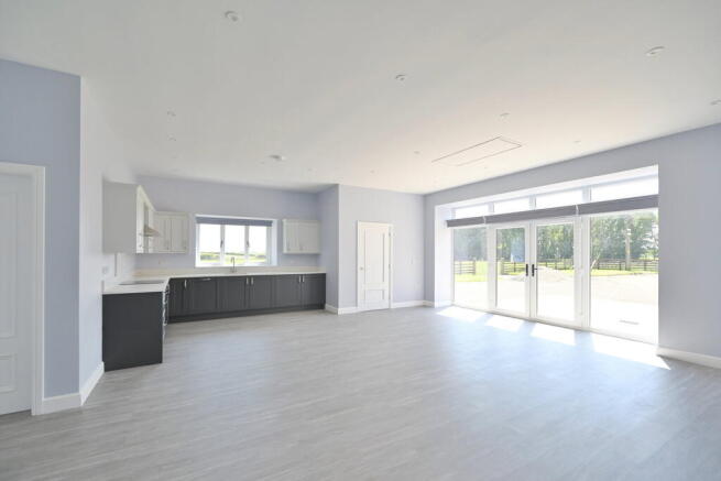 2 bed Barn Conversion to rent Image 4