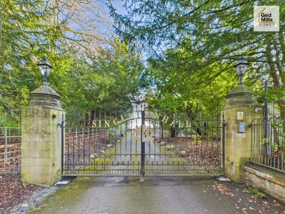 CAM02899G0-PR0074...