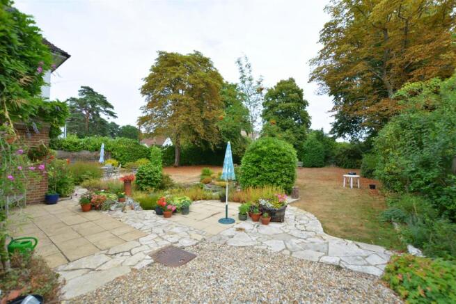Rear garden new.JPG
