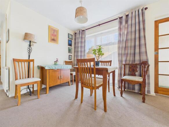 Beech Walk, Longdon, Rugeley photo 5