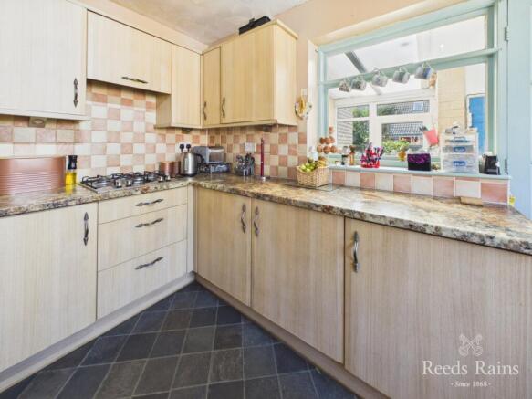 4 bed Detached for sale Image 4