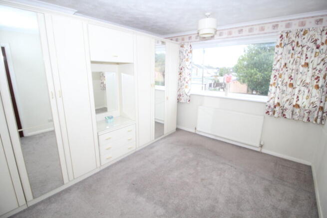 3 bed Semi-Detached for sale Image 8