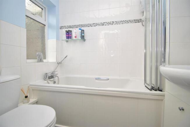 Bathroom.JPG