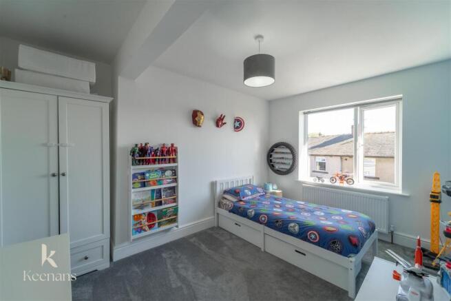 3 bed Semi-Detached for sale Image 6