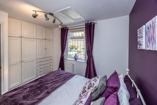 3 bed Detached Bungalow for sale Image 12