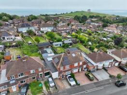 30, Warren Way, Folkestone CT19 6DT